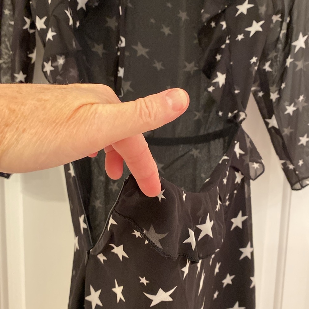 Nasty Gal Open Back Mini B&W Walk Of Fame Star Dress, sheer sleeve, ruffled NEW - Picture 14 of 14